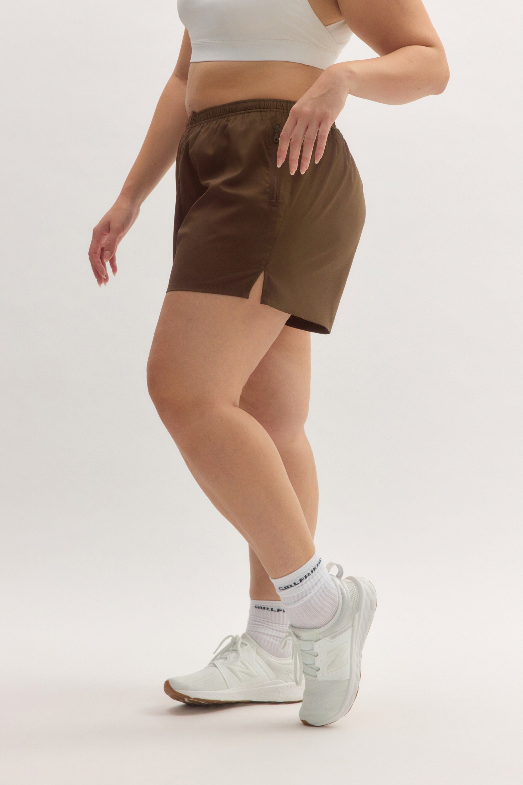Chestnut Gazelle Short